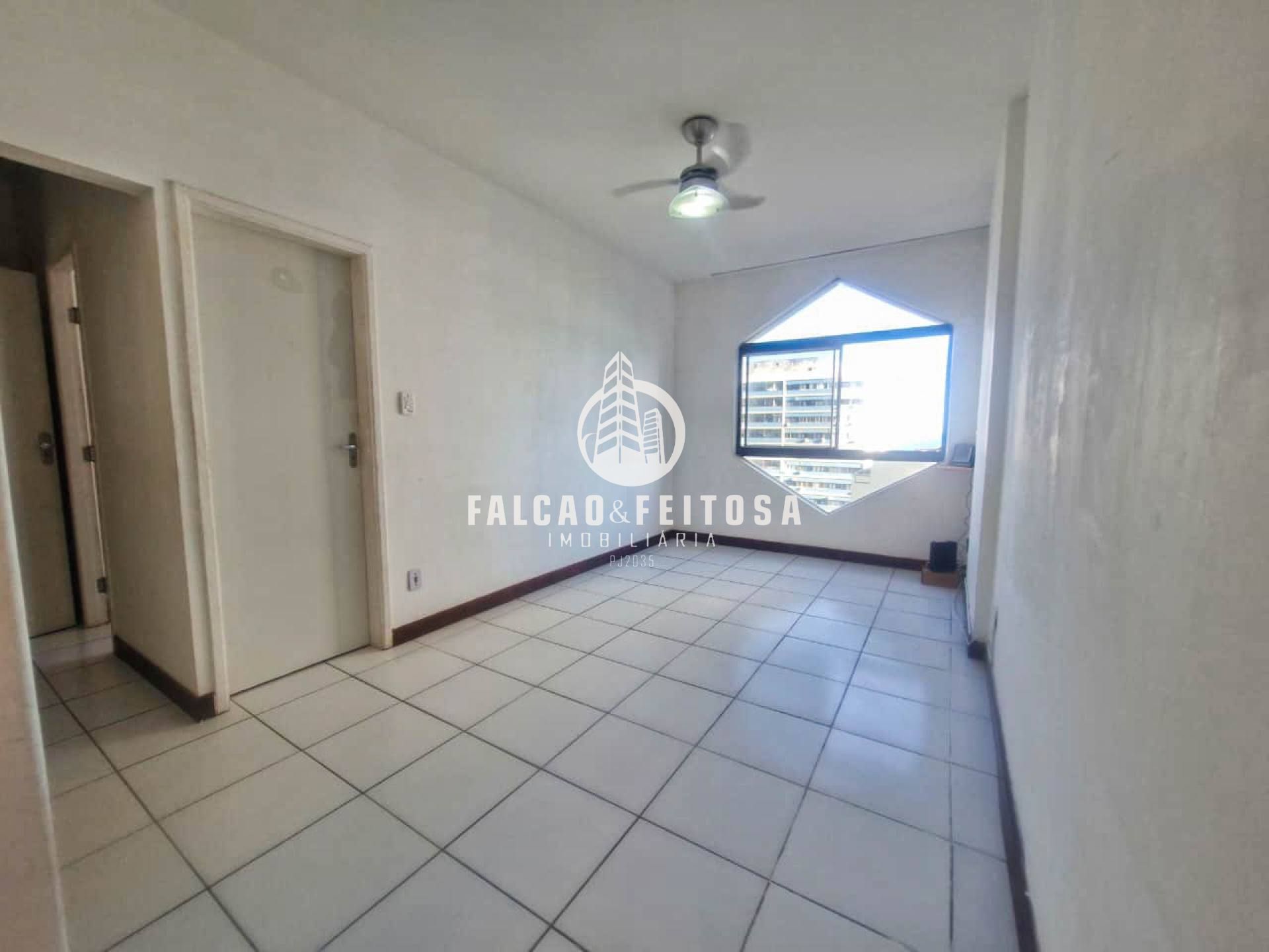 Apartamento à venda na Barra