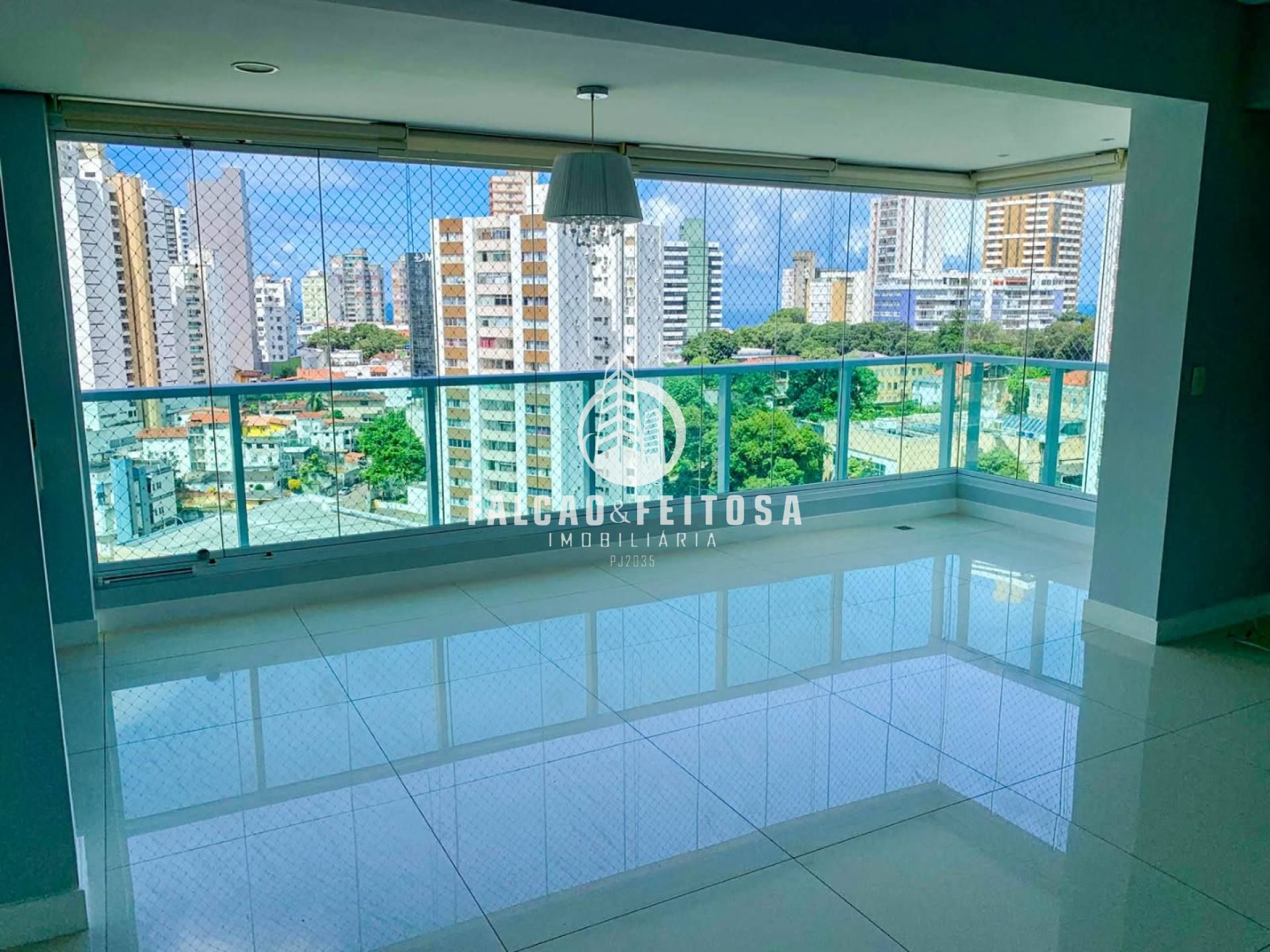 Apartamento à venda no Canela