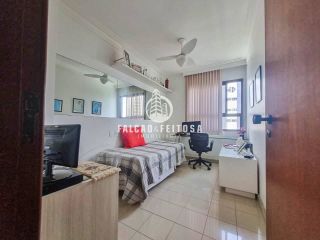 Apartamento à venda no Caminho das Árvores