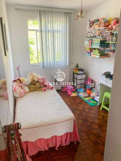 Apartamento à venda no Costa Azul