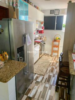 Apartamento à venda no Costa Azul