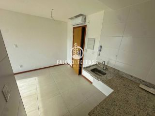 Apartamento à venda no Caminho das Árvores