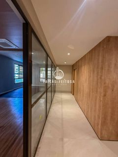 Apartamento à venda no Caminho das Árvores
