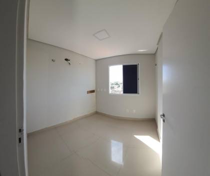 Apto no Condomínio Acrópolis, Ininga