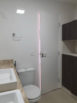 Apto no Condomínio Acrópolis, Ininga