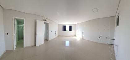 Apto no Condomínio Acrópolis, Ininga