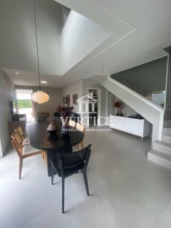 CASA NO CONDOMÍNIO VALE DO ARVOREDO