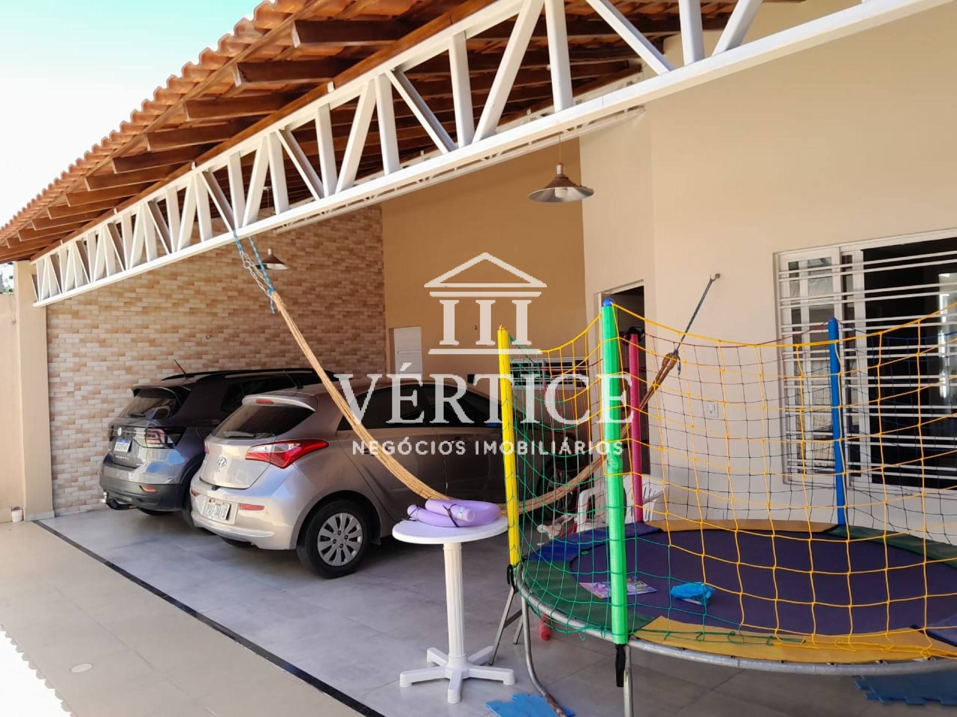 CASA À VENDA NO BAIRRO SACI