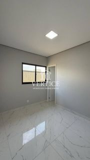 CASA À VENDA NO CONDOMÍNIO ALDEBARAN LESTE