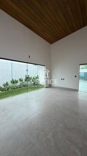 CASA À VENDA NO BAIRRO URUGUAI