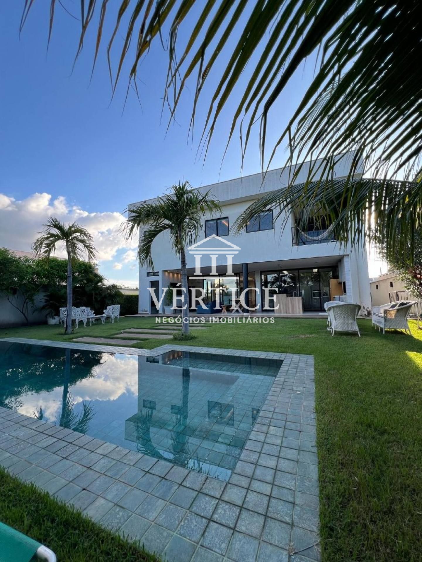 CASA À VENDA NO CONDOMÍNIO ALDEBARAN VILLE