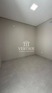 CASA À VENDA NO COND. PETROPÓLIS RESIDENCE