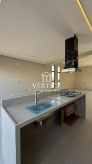 CASA À VENDA NO COND. PETROPÓLIS RESIDENCE