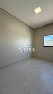 CASA À VENDA NO COND. PETROPÓLIS RESIDENCE