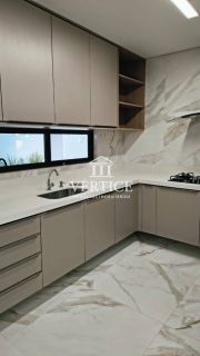 CASA À VENDA NO COND. TERRAS ALPHAVILLE