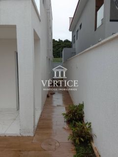 Casa duplex no condomínio Verana Zona Leste