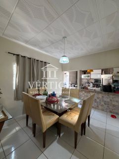 Excelente casa à venda no Bairro São Pedro