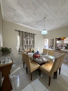 Excelente casa à venda no Bairro São Pedro