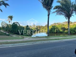 Lote disponível no condomínio Verana