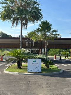 Lote disponível no condomínio Verana