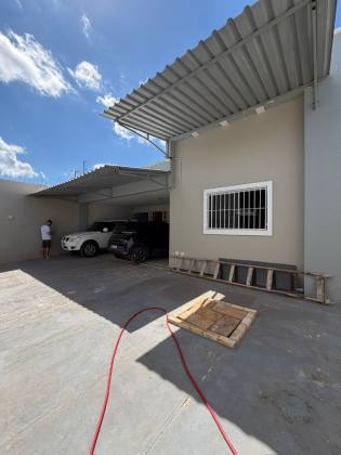 Casa Térrea no Bairro Planalto do Uruguai - Zona Leste.