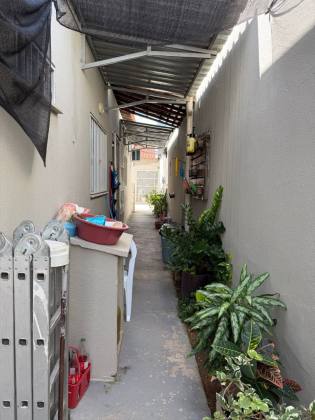 Casa Térrea no Bairro Planalto do Uruguai - Zona Leste.