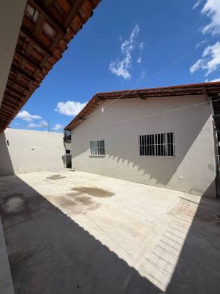 Casa Térrea no Bairro Planalto do Uruguai - Zona Leste.