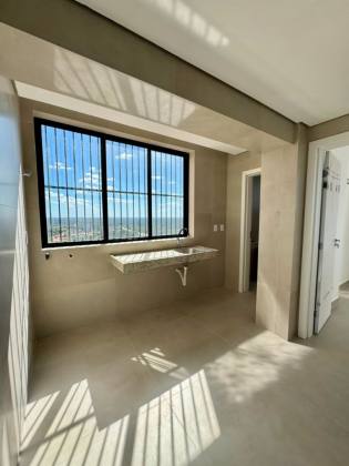 Apartamento de Alto Padrão no Edifício Matrincham - Zona Leste