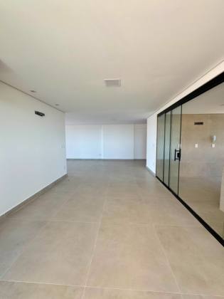 Apartamento de Alto Padrão no Edifício Matrincham - Zona Leste
