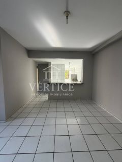 APARTAMENTO à VENDA com 3 quartos - Zona Leste
