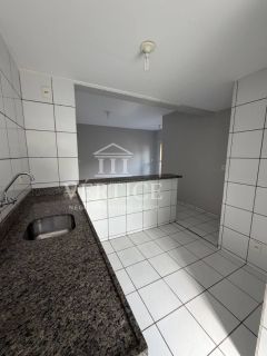 APARTAMENTO à VENDA com 3 quartos - Zona Leste