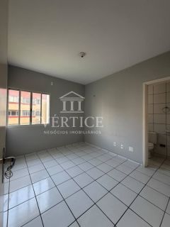 APARTAMENTO à VENDA com 3 quartos - Zona Leste
