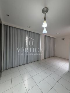 Apartamento à Vender com 3 quartos no São Cristorvão - Zona Leste