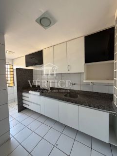 APARTAMENTO à VENDA com 3 quartos - Zona Leste