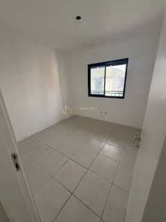 Apartamento Para Vender com 2 quartos 1 suítes no bairro Jardim Apipema em Salvador