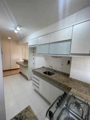 Apartamento Para Vender com 2 quartos 1 suítes no bairro Patamares em Salvador