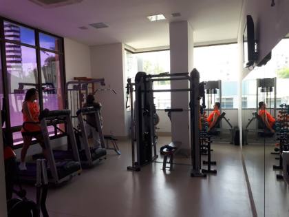 Apartamento Para Vender com 4 quartos 3 suítes no bairro Jardim Apipema em Salvador
