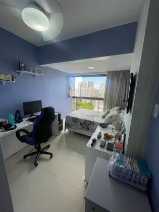 Apartamento Para Vender com 4 quartos 3 suítes no bairro Jardim Apipema em Salvador