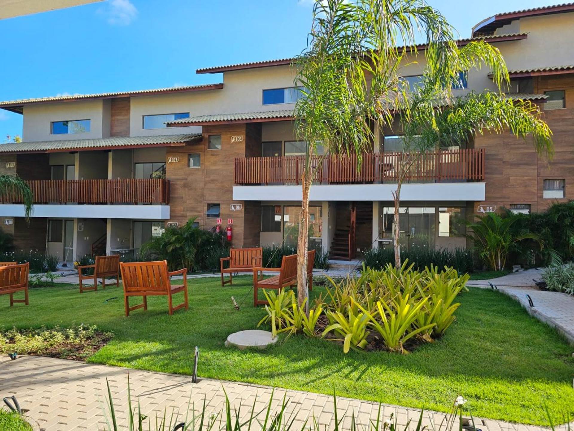 Apartamento Para Vender com 2 quartos 1 suíte no bairro Guarajuba em Camaçari