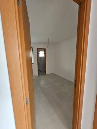 Apartamento Para Vender com 2 quartos 1 suíte no bairro Guarajuba em Camaçari