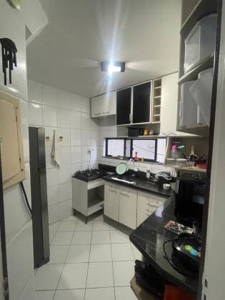 Apartamento Para Vender com 4 quartos 3 suítes no bairro Jaguaribe em Salvador