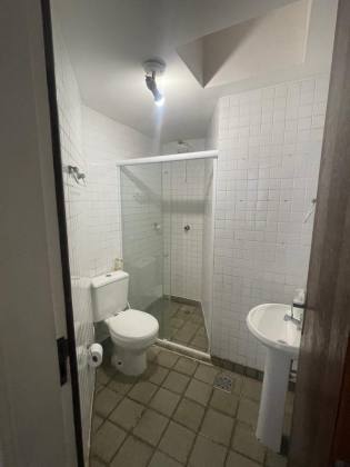 Apartamento Para Vender com 4 quartos 3 suítes no bairro Jaguaribe em Salvador