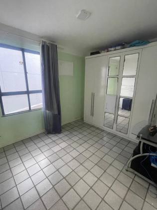 Apartamento Para Vender com 4 quartos 3 suítes no bairro Jaguaribe em Salvador