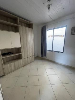 Apartamento Para Vender com 4 quartos 3 suítes no bairro Jaguaribe em Salvador