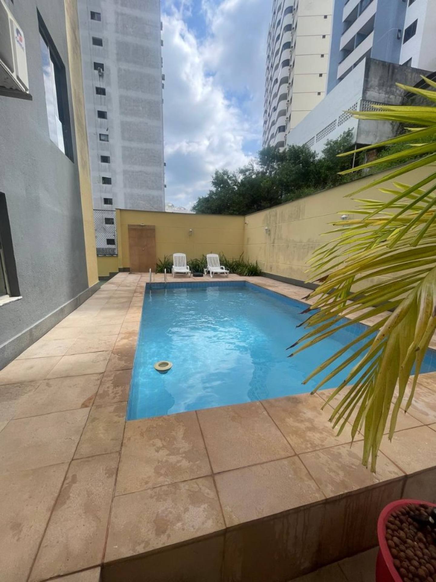 Apartamento Para Vender com 3 quartos 1 suíte no bairro Imbuí em Salvador