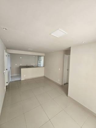 Apartamento Para Vender com 3 quartos 1 suíte no bairro Piatã em Salvador