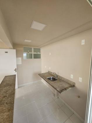 Apartamento Para Vender com 3 quartos 1 suíte no bairro Piatã em Salvador