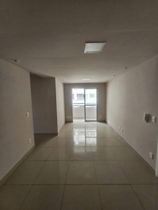 Apartamento Para Vender com 3 quartos 1 suíte no bairro Piatã em Salvador