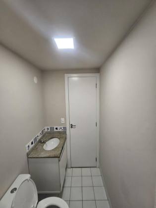 Apartamento Para Vender com 3 quartos 1 suíte no bairro Piatã em Salvador