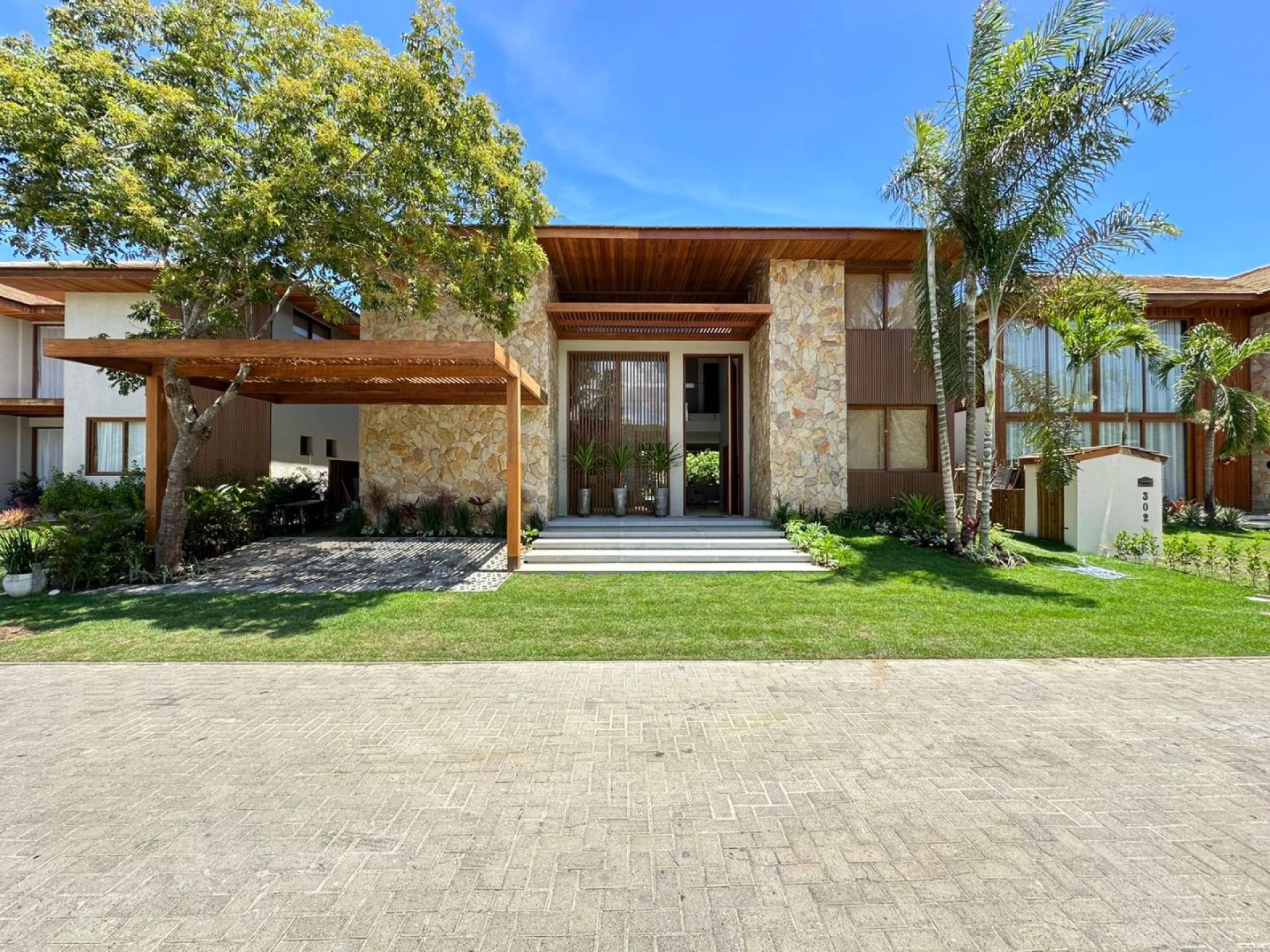Casa de Condomínio de 5 quartos, no bairro Praia do Forte, em Mata de São João | Eu Corretor